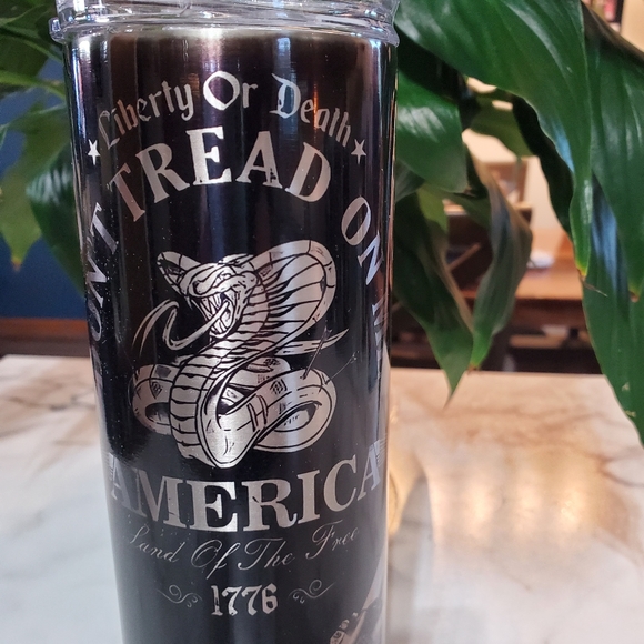DON'T TREAD ON ME 30oz Tumbler 🎉sale - Picture 9 of 11